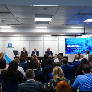 4_L Εκπαιδευτική Επίσκεψη του Προγράμματος Μεταπτυχιακών Σπουδών “Εσωτερικός Έλεγχος, Διαχείριση Κινδύνων και Κανονιστική Συμμόρφωση” στην Alpha Bank